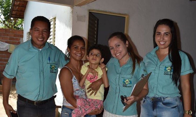 Prefeito Borges garante banheiro acessÃ­vel Ã  crianÃ§a especial da cidade