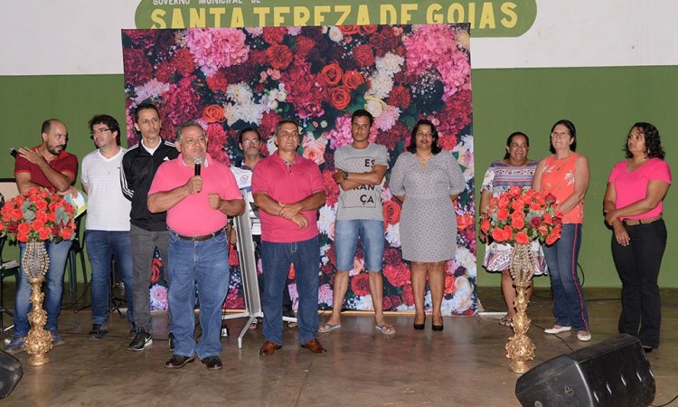 Prefeito Edson Palmeiras comemora  o segundo aniversÃ¡rio da Feira do Produtor e homenageia mulheres