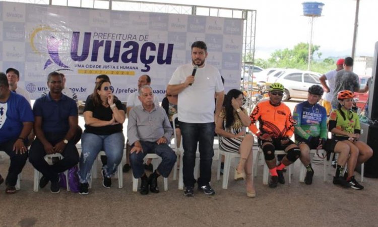 Prefeito Valmir fala durante solenidade de inauguraÃ§Ã£o da Ciclovia do Cerrado, que dÃ¡ acesso ao lago