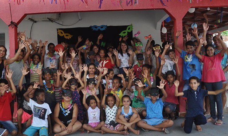 Festa do Momo nÃ£o foi realizada apenas para os adultos. As crianÃ§as tambÃ©m tiveram oportunidade de brincar