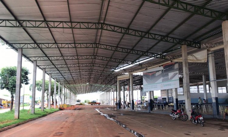 Cobertura do FeirÃ£o do Nova Aurora estÃ¡ pronto. Falta o portal