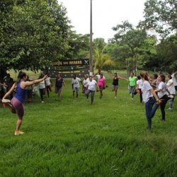 Comunidade de UruaÃ§u participa de atividade ao ar livre em comemoraÃ§Ã£o ao Dia Mundial da SaÃºde 