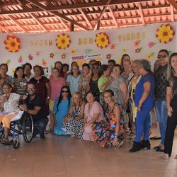 Equipe da AssistÃªncia Social, primeira-dama WÃ¢nia LÃºcia e integrantes do Projeto Conviver em Ceres