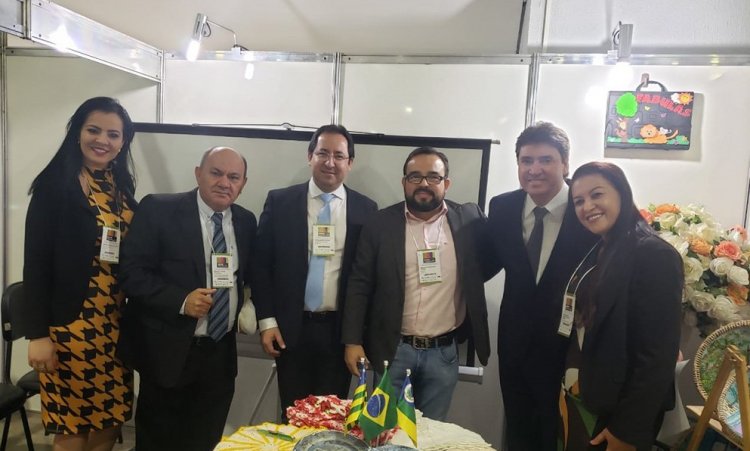 Prefeito Fred aproveitou para se encontrar com o secretÃ¡rio Wilder Morais, da IndÃºstria e ComÃ©rcio