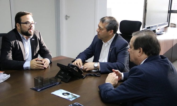 Na Funasa, Fred com Jovair consegue recursos para atender Rialma