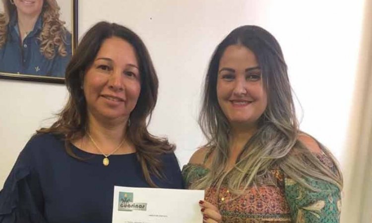 Ana Maria com a representante da empresa que vai construir a academia 