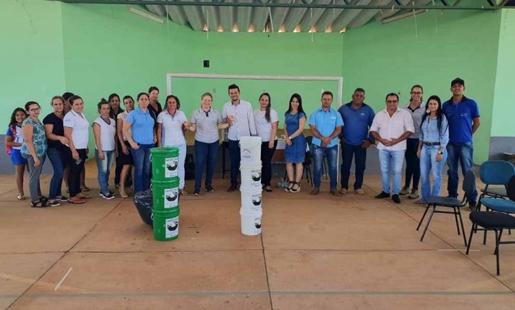 Prefeito Ziquinho e servidores unidos em prol do meio ambiente: orientaÃ§Ã£o sobre processo de compostagem