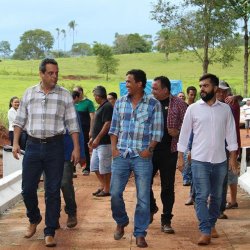 Prefeito Rafaell Melo e secretÃ¡rios juntos na entrega das obras em Ceres