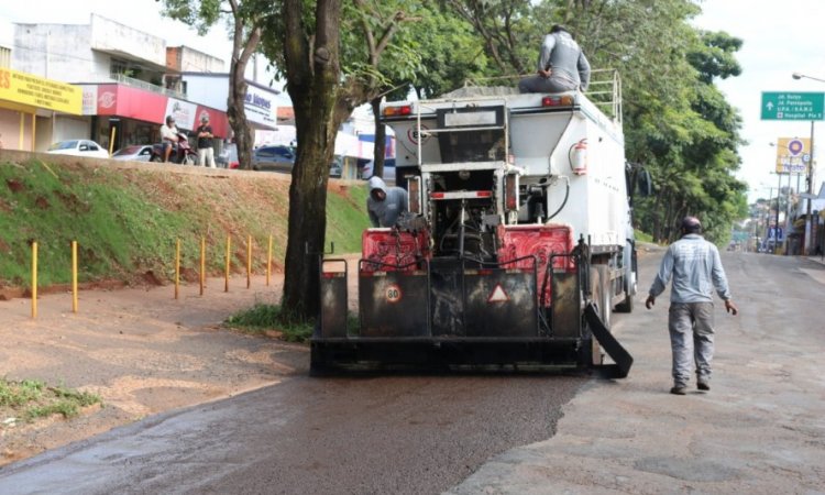 Obras de recuperaÃ§Ã£o de avenida em Ceres
