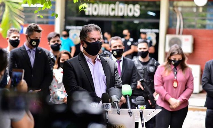 Delegado explica as circunstÃ¢ncias em que o crime foi cometido em SÃ£o Miguel do Araguaia: por dinheiro