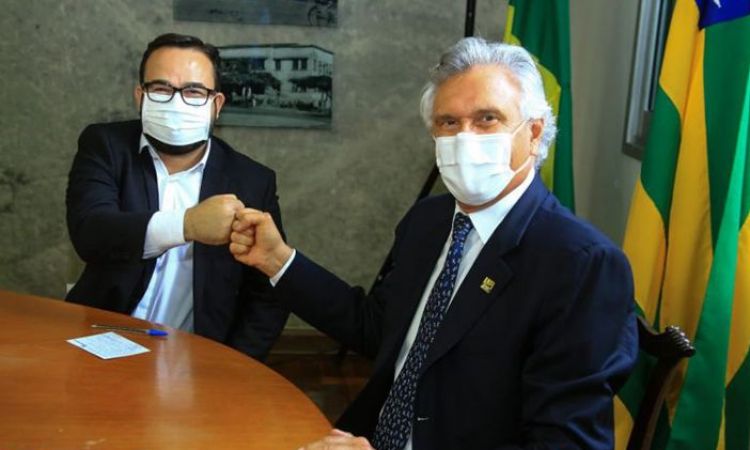 Fred Vidigal e o governador Ronaldo Caiado: prefeito decidiu deixar o PTB para se filiar no DEM