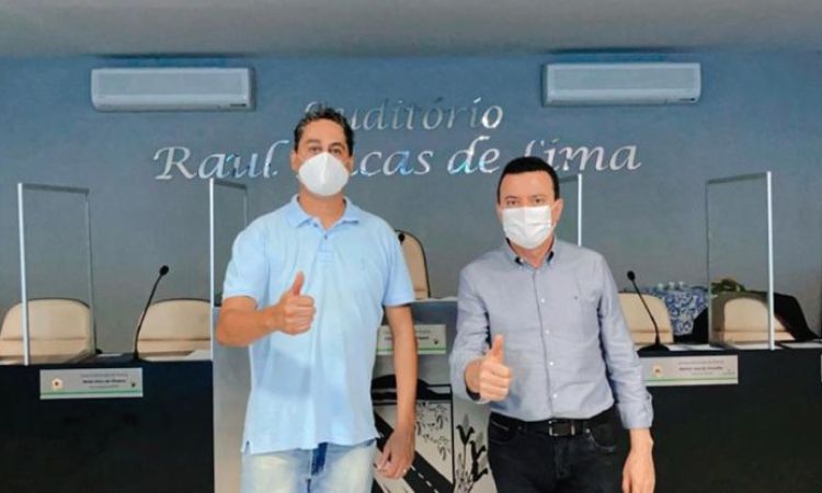 Paulinelly com assessor especial do governador Caiado, Marcos Cabral