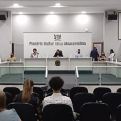 Câmara abre espaço para educadores pedirem melhorias no seu trabalho