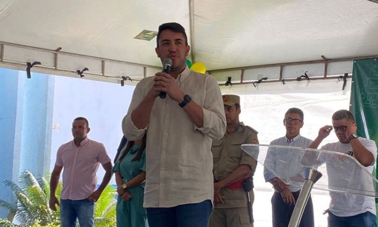Prefeito Paulo Vítor fala da importância das obras realizadas na cidade