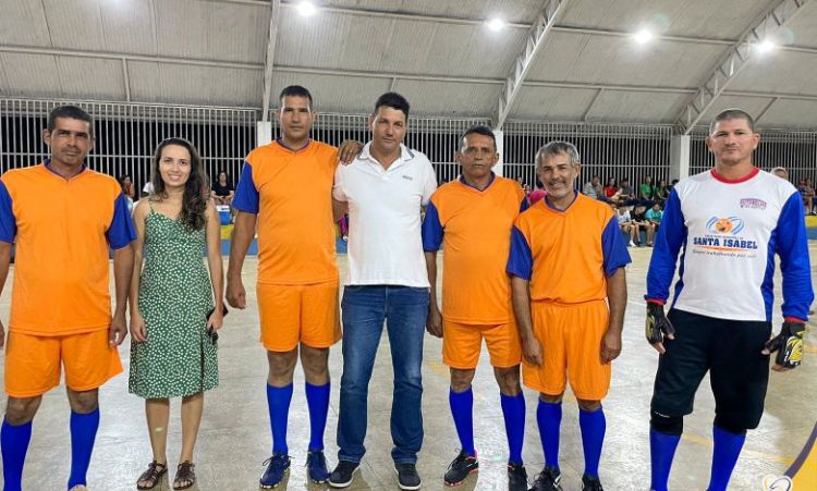 Equipes disputam mais um torneio em Santa Isabel