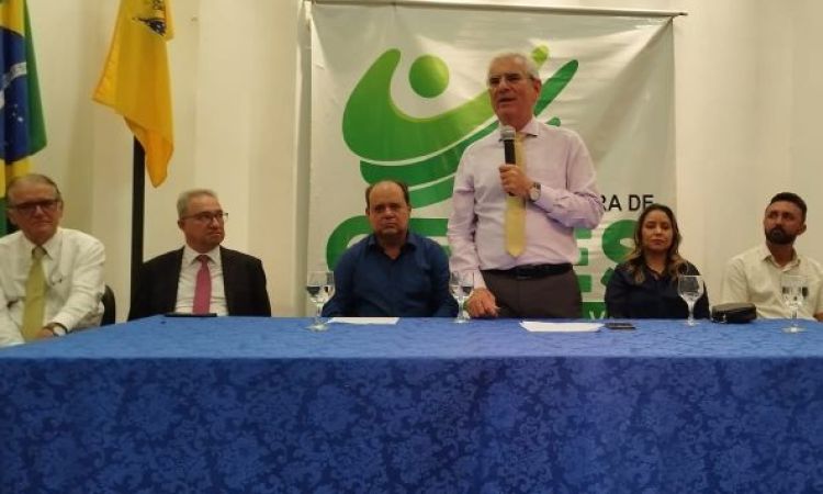 Ceres pode ter curso de Medicina