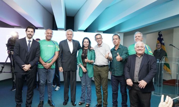 Governador Ronaldo Caiado com o vice Daniel Vilela, secretário Henderson Rodrigues e autoridades durante lançamento oficial dos Jogos Abertos de Goiás - 2023