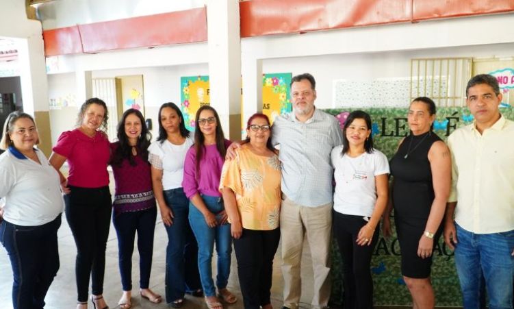 Escola esta entre as melhores e recebe premio